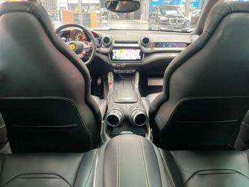 صورة مصغرة 29 لـ 2017 Ferrari GTC4LUSSO