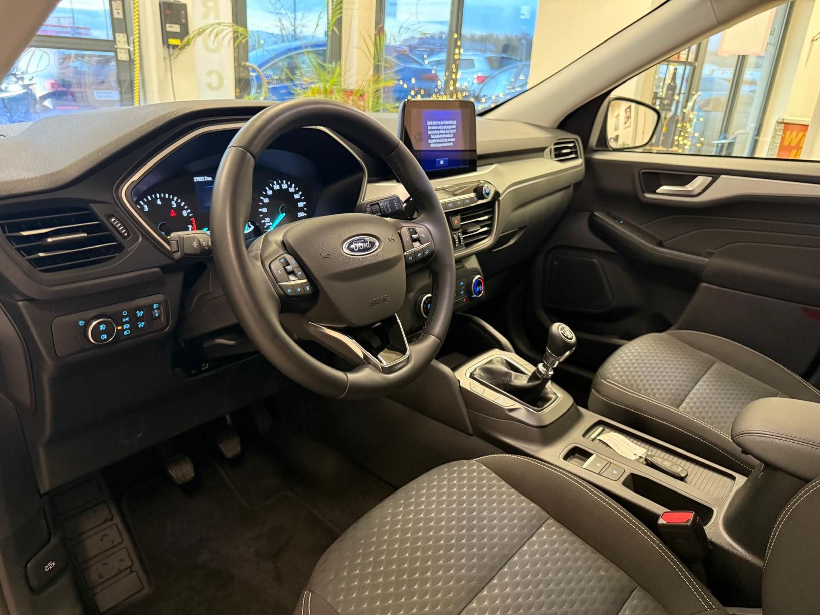 Fahrzeugabbildung Ford Kuga Cool & Connect / 1. HAND / NUR 27TKM