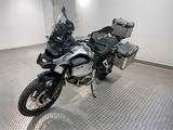 BMW F 900 GS Adventure mit Koffern und Topca - BMW F 900 GS