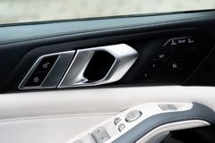 BMW X7 M60 – 20 / 35