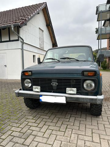 Lada Niva 1.7i Only