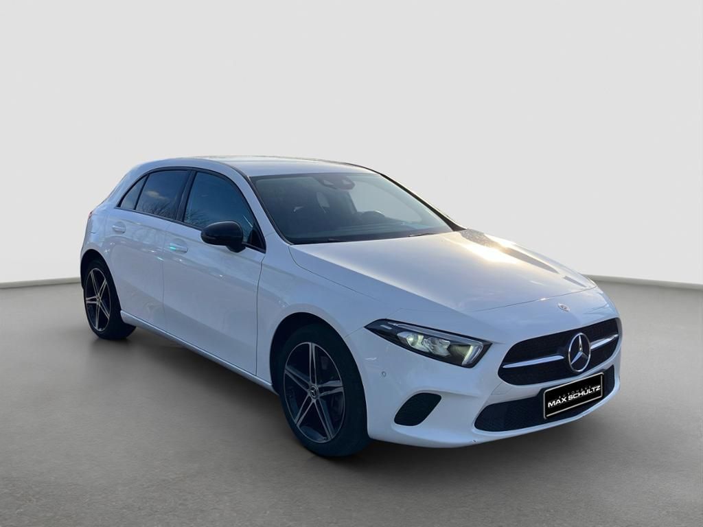 Fahrzeugabbildung Mercedes-Benz A 250 e Kompaktlimousine Night Paket*Kamera*LED