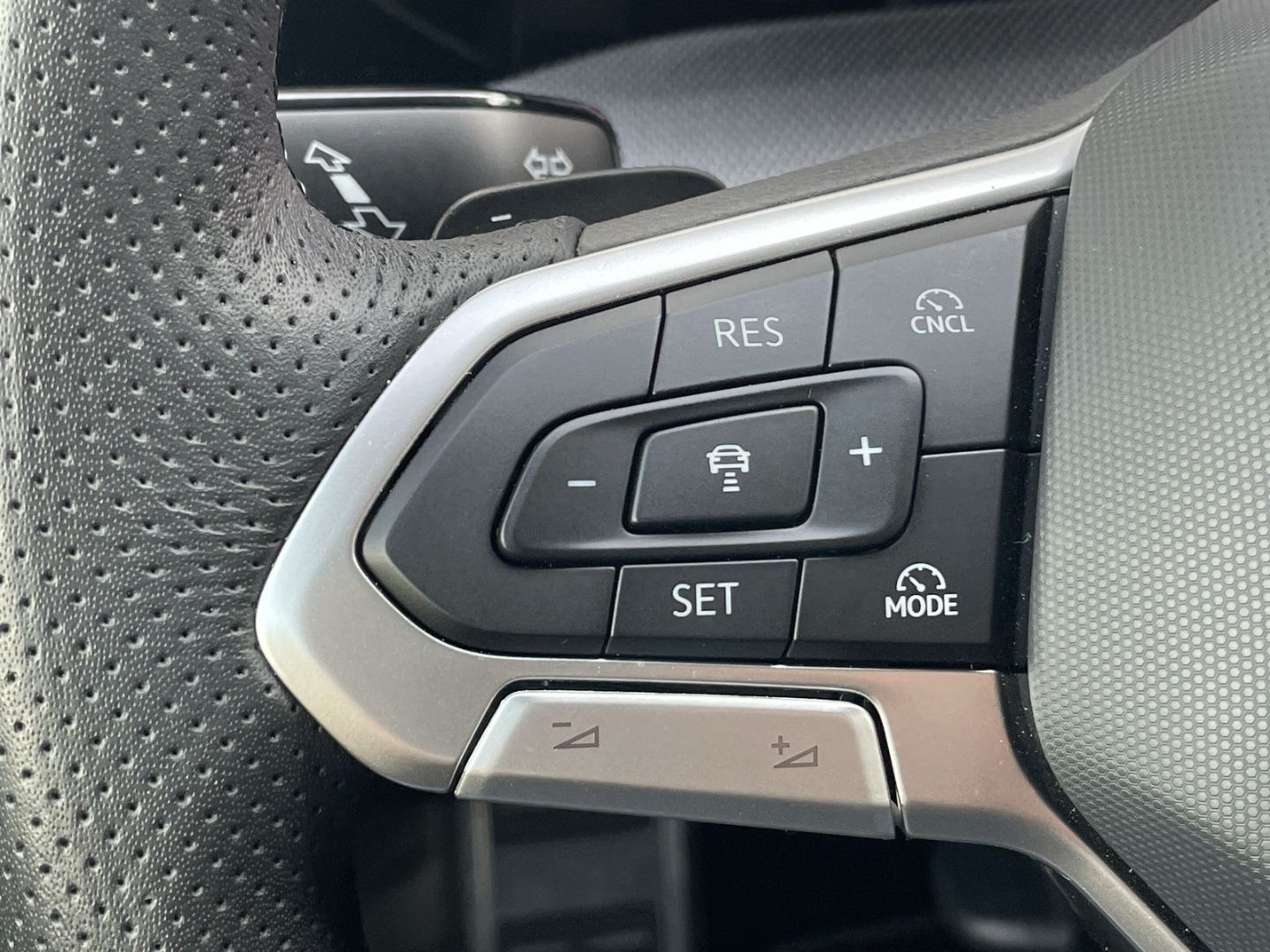 Golf Variant VIII 2.0 TDI DSG R-Line AHK/Kamera/