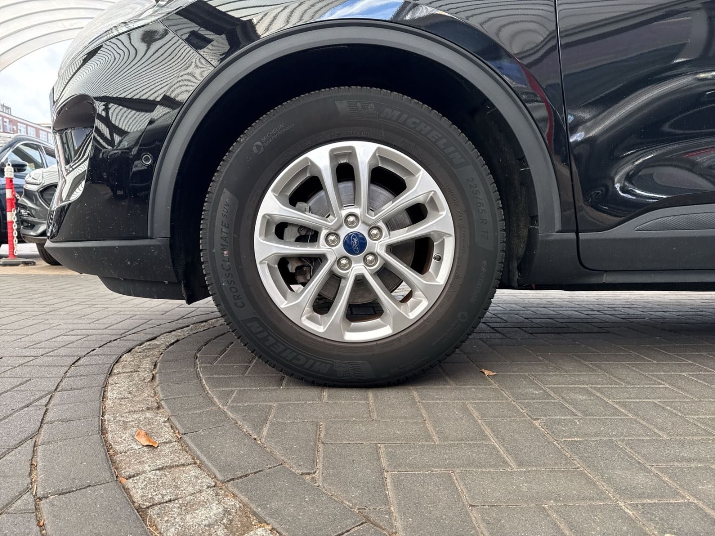 Fahrzeugabbildung Ford Kuga Titanium Winterp./LED/e. Heckklappe/ Kamera