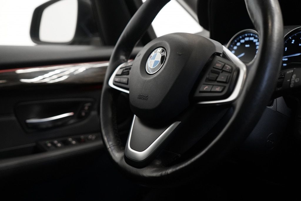 Bmw 225