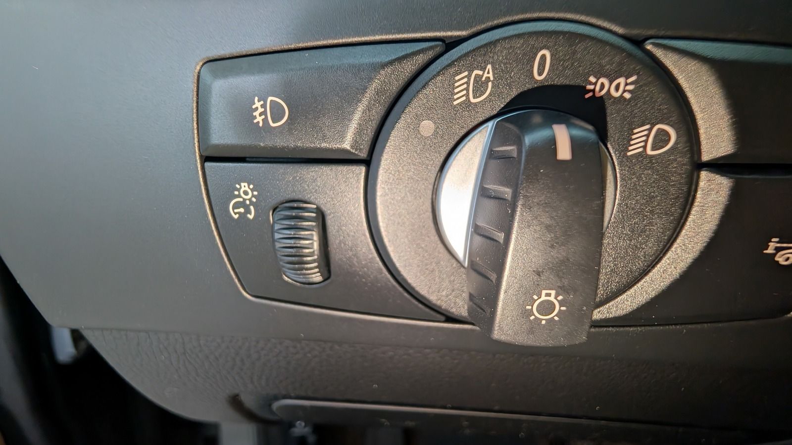 Fahrzeugabbildung BMW 523 i * Xenon * Leder * HUD *