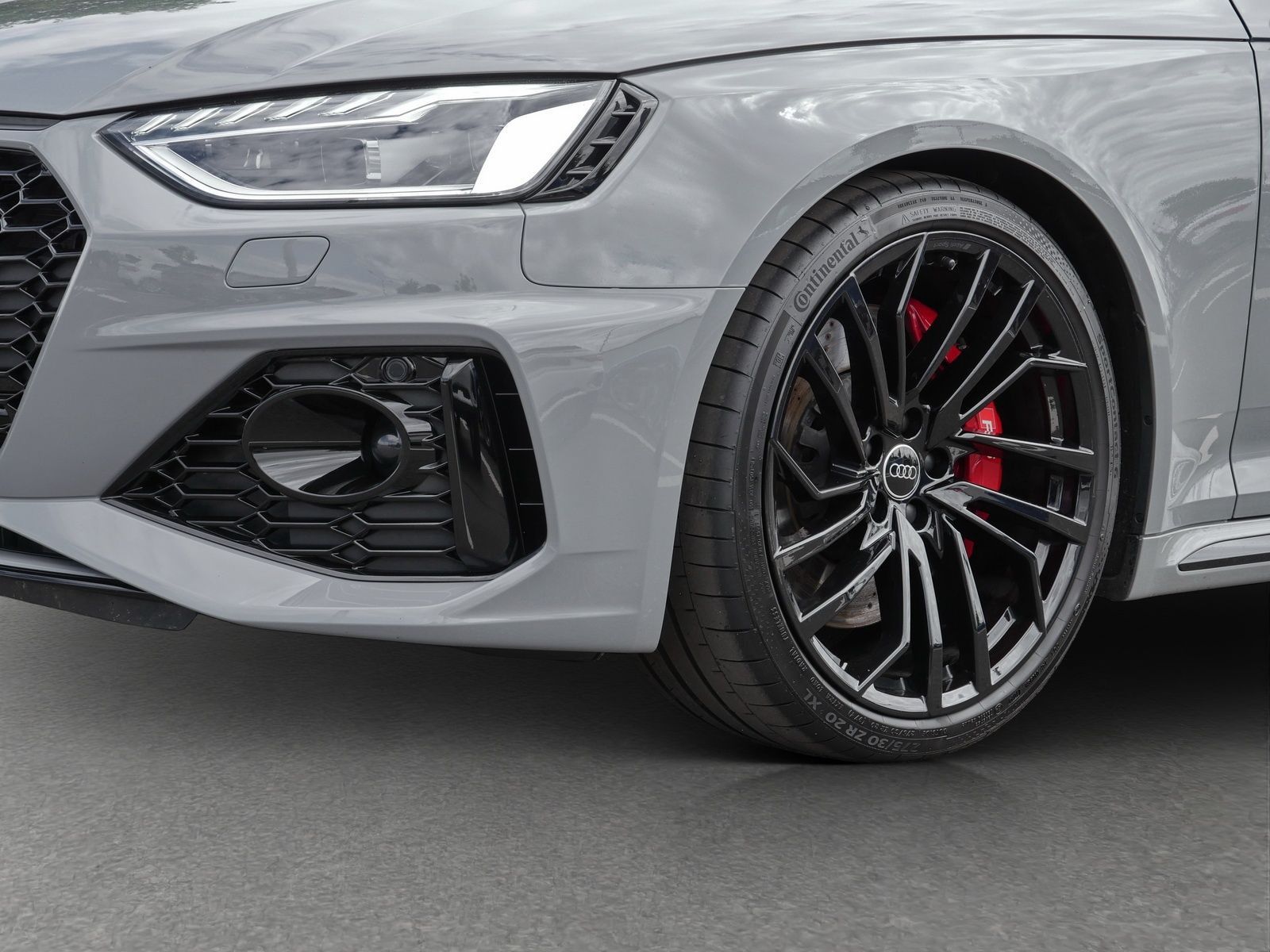 Audi RS4 - Bild 13