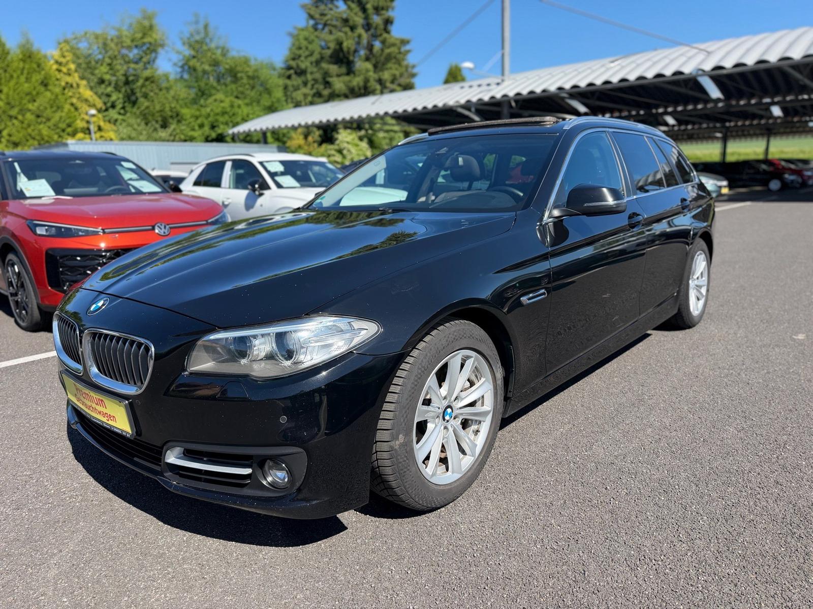 BMW 530d AHK Navi LED Pano Alu PDC