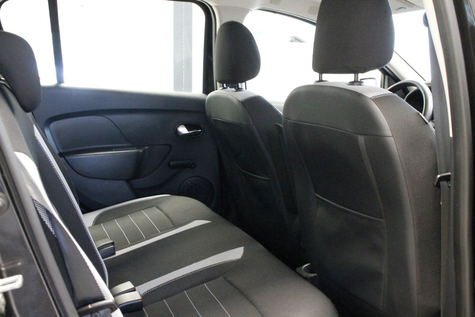 Fahrzeugabbildung Dacia Sandero II Stepway Prestige