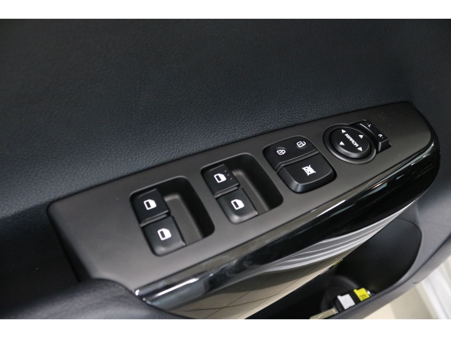 Fahrzeugabbildung Kia Picanto Vision 1.0 DAB Navi Kamera PDC