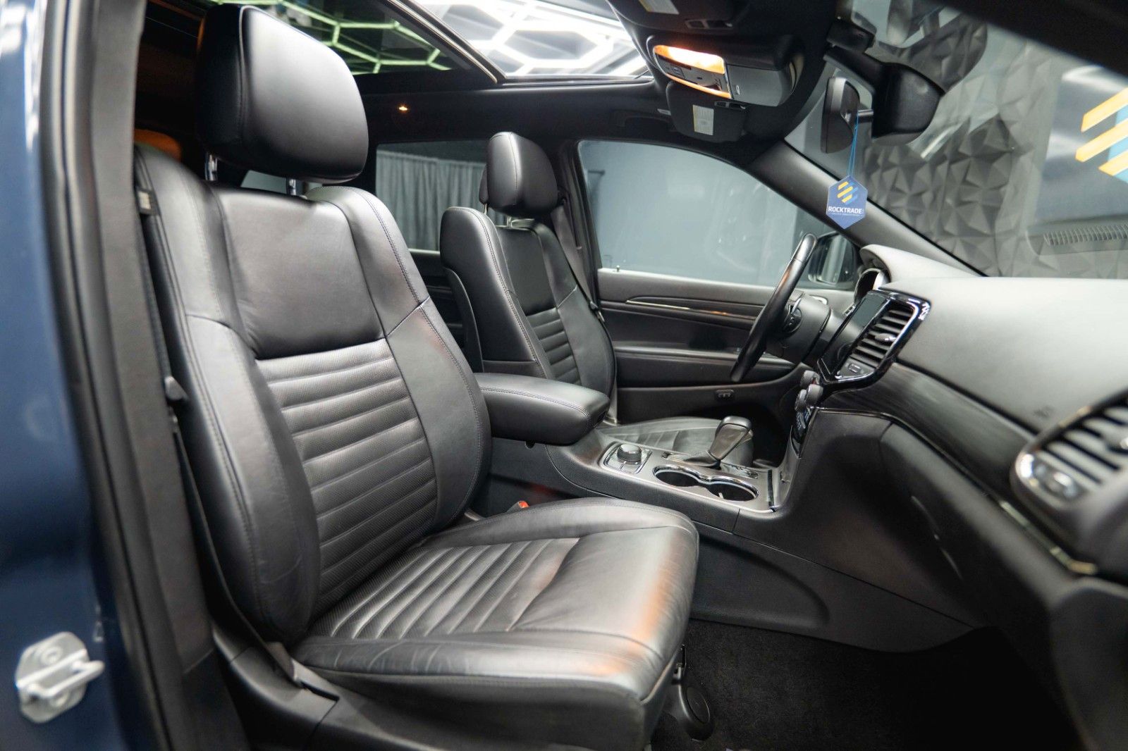 Fahrzeugabbildung Jeep Grand Cherokee 3.6 4x4 LIMITED X *Pano*LED*19%*