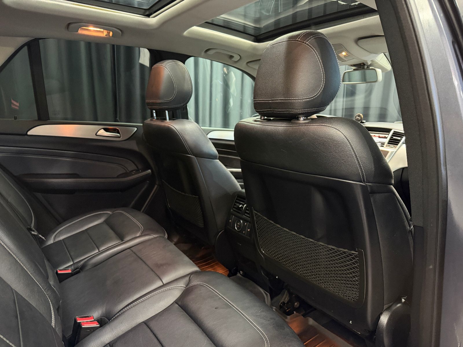 Fahrzeugabbildung Mercedes-Benz ML 350 4Matic |AHK|LUFT|PANO|U-FREI