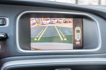 Fahrzeugabbildung Volvo V40 Momentum |RÜCKFAHRKAMERA|NAVI|PDC|SHZ|