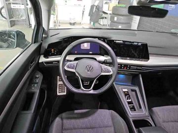 Volkswagen Golf - 11