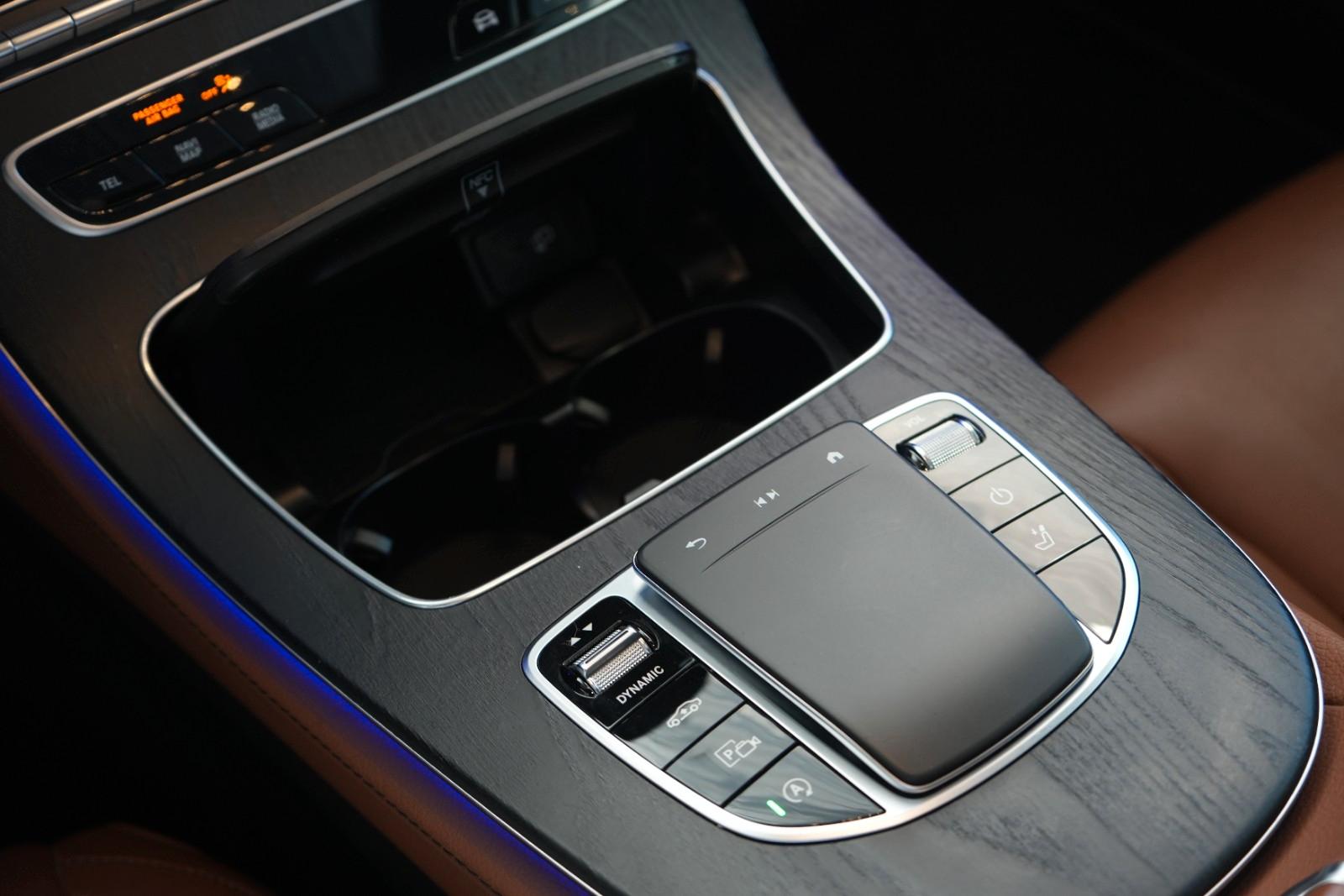 Mercedes-Benz E 300 T d 4Matic AMG-LINE *LEDER BRAUN|PANO*