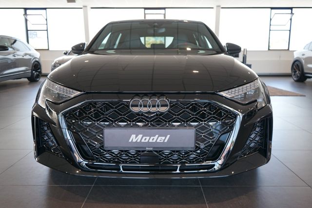 Audi RS3 Sportback | Schalensitze | Carbon | Keramik