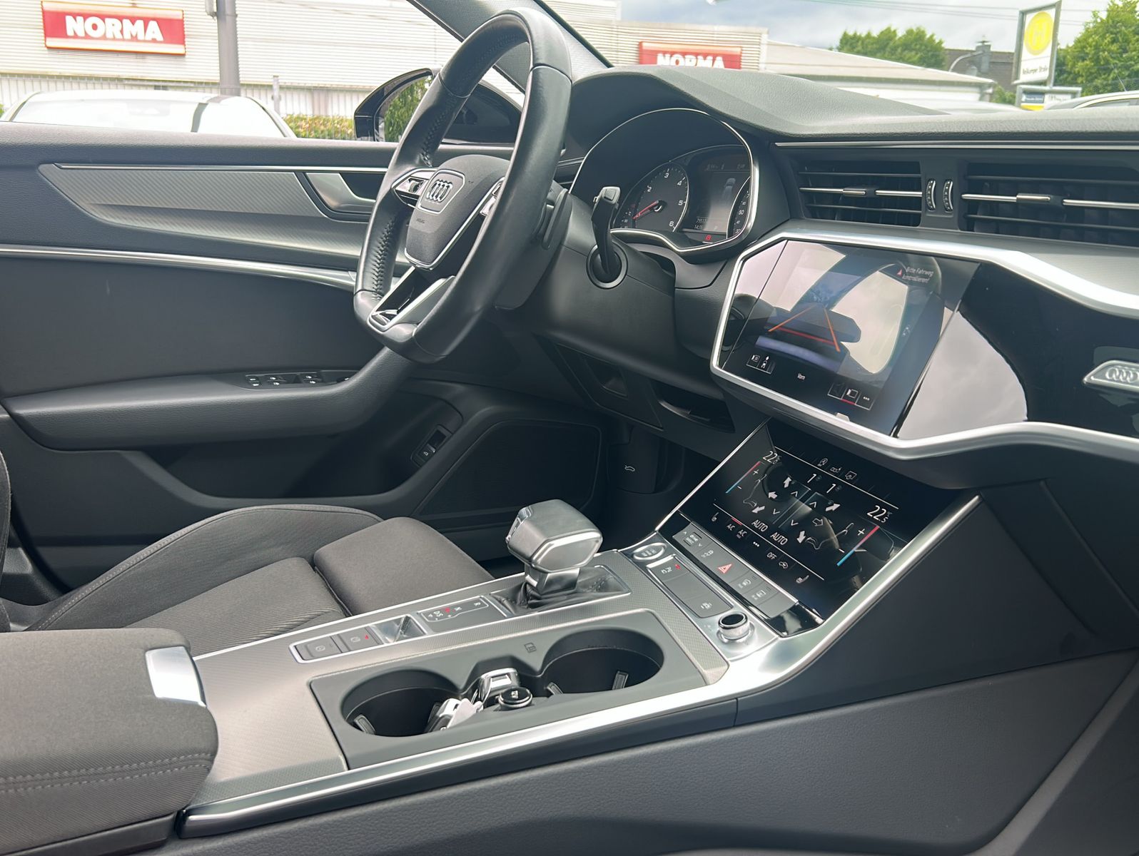 Fahrzeugabbildung Audi A6  Avant 40 TDI SPORT