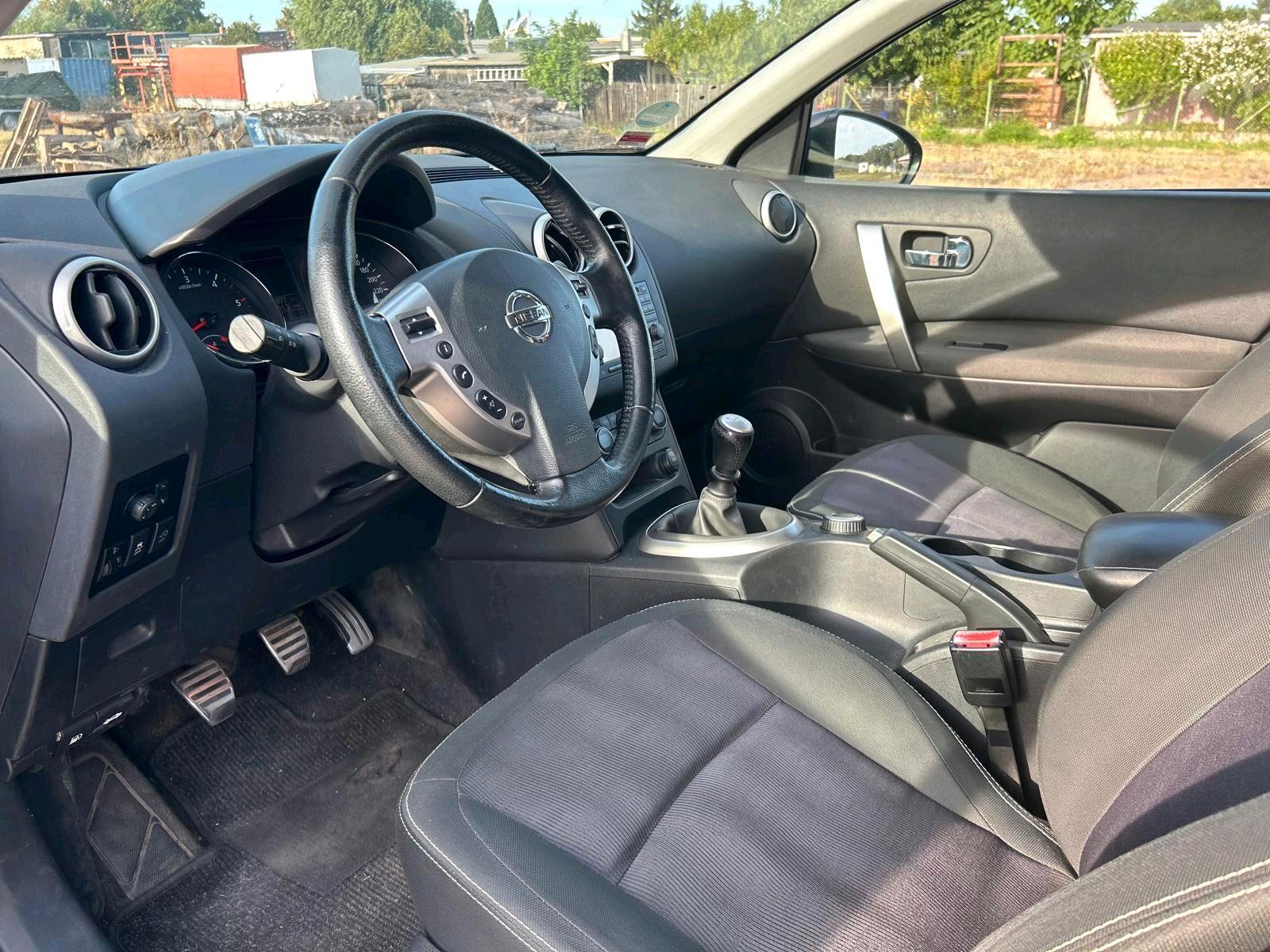 Nissan Qashqai+2 2012 — photo 8