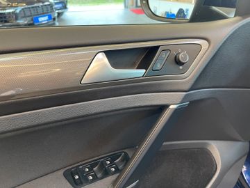Volkswagen Golf VII Lim. Join BMT 1.5 TSI 5-Türer*NAVI*SHZ*