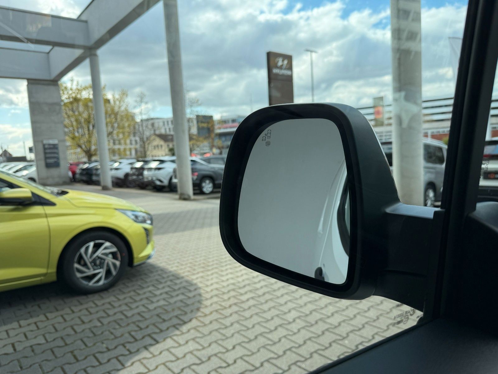 Fahrzeugabbildung Opel Combo E Cargo 1.5 D M Kamera,LED,PDC,Facelift