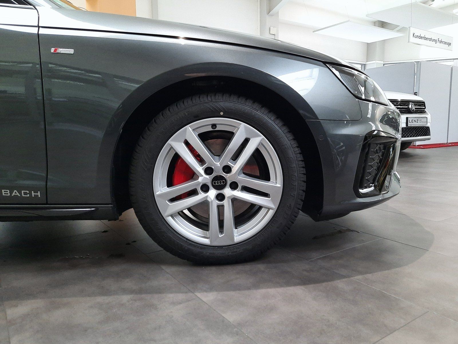 Fahrzeugabbildung Audi A4 Avant S-Line TDI Quattro *Standhzg*AHK*Panod*
