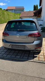 Volkswagen Golf 2.0 TDI  DSG Highline  R - Line - Volkswagen Golf Limousine R line mit Diesel-Antrieb