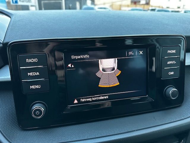 Fabia Ambition PDC;CARPLAY;LED;FSE