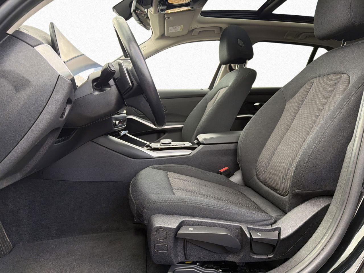 BMW 320i Touring LiCoPro Panorama DrAs Kamera Sitzh foto 9