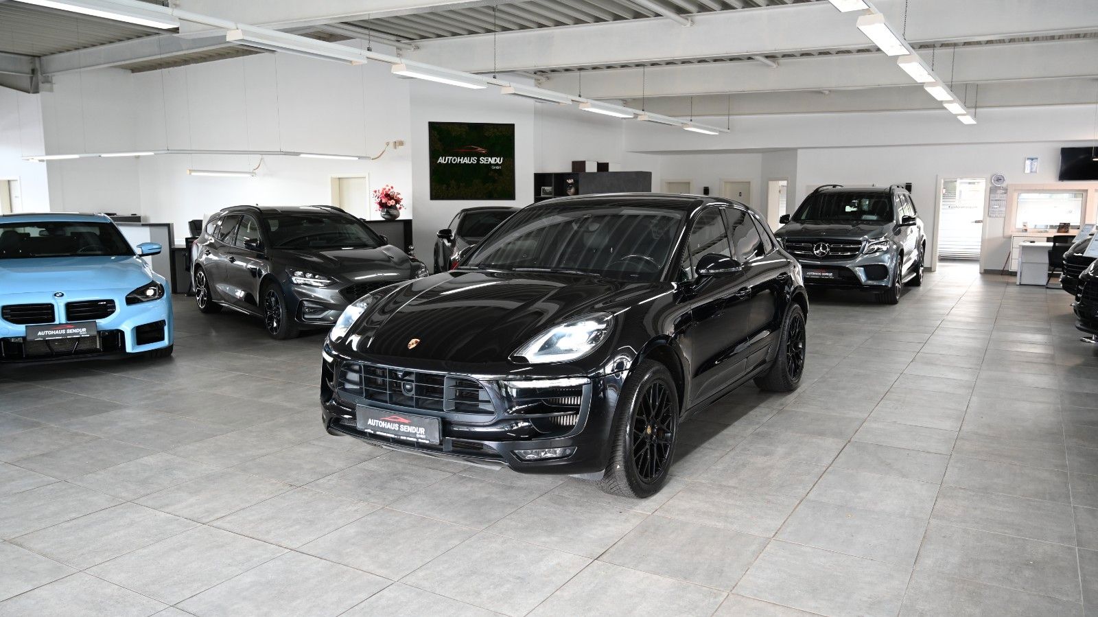 Macan GTS *SPORT-CHRONO*BOSE*AHK*360°