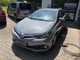 Toyota Auris Touring Sports - Toyota Auris Touring Sports mit Benzin-Antrieb: Kombi