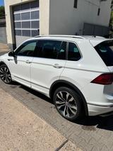 Volkswagen Tiguan 2.0 TDI SCR 176kW DSG BMT 4MOT Highli... - Volkswagen Tiguan mit Diesel-Antrieb: Vollleder, Beheizbares Lenkrad, Automatik