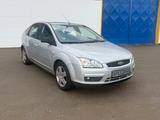 Ford Focus Lim. Style - TÜV 10/2026 - Ford Focus aus 2007 mit Benzin-Antrieb: Limousine