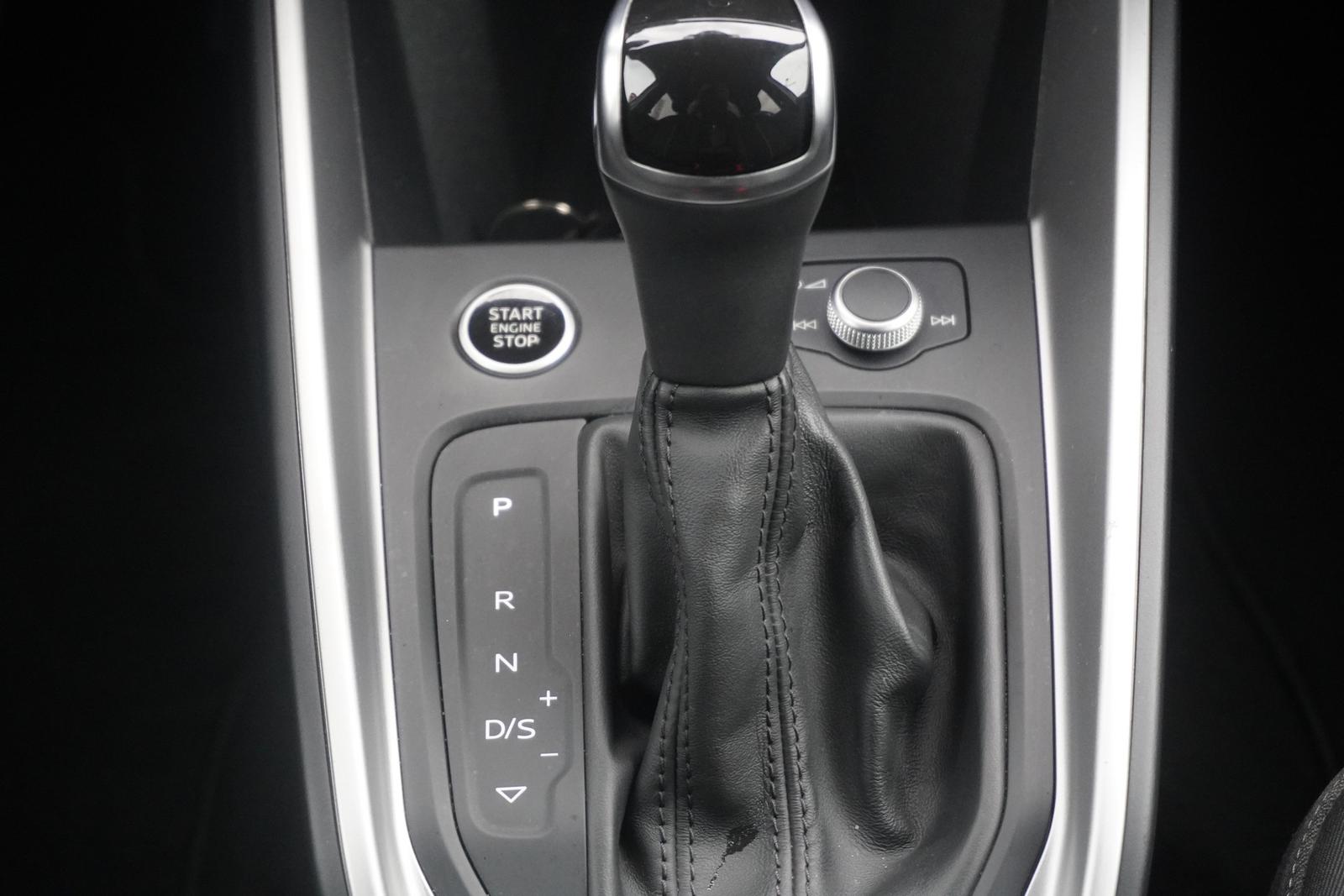 Audi A1 Sportback 30 TFSI s-tronic LED Sitzheizung, миниатюра 17