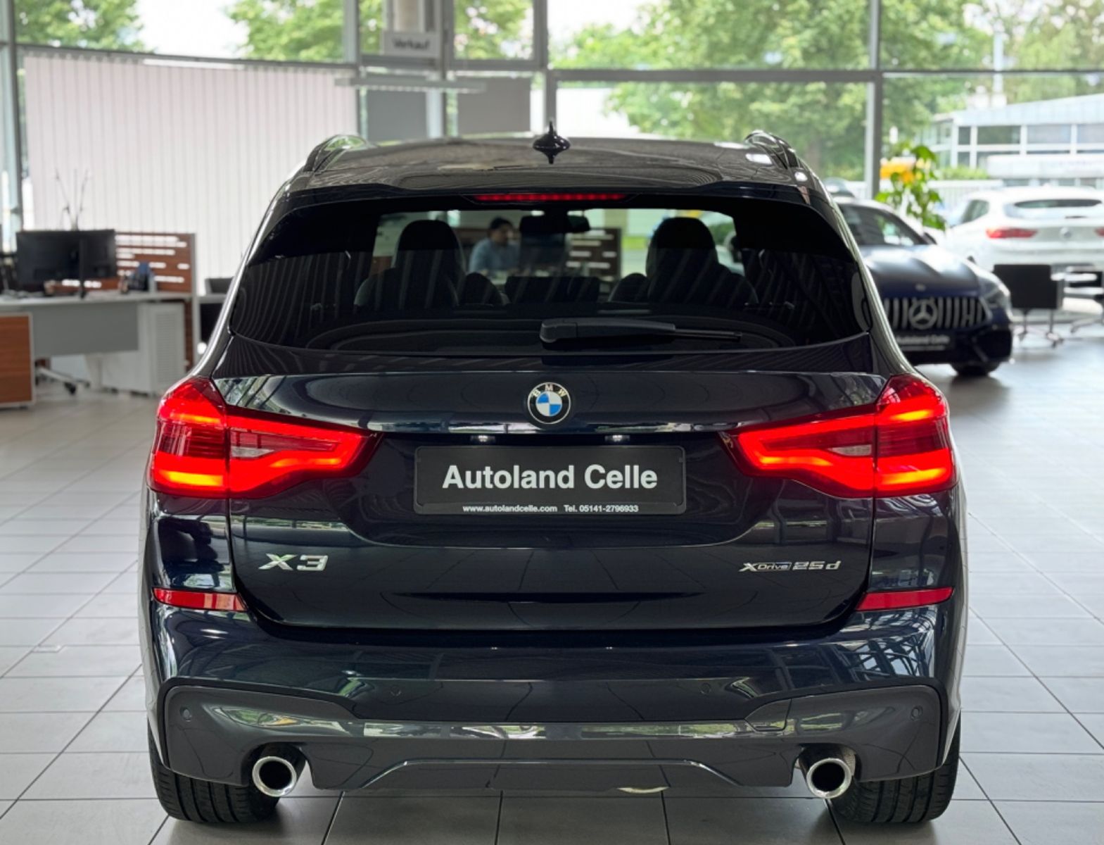 Fahrzeugabbildung BMW X3 xD25d M Sport HUD HiFi Komfort AHK PDC 19"