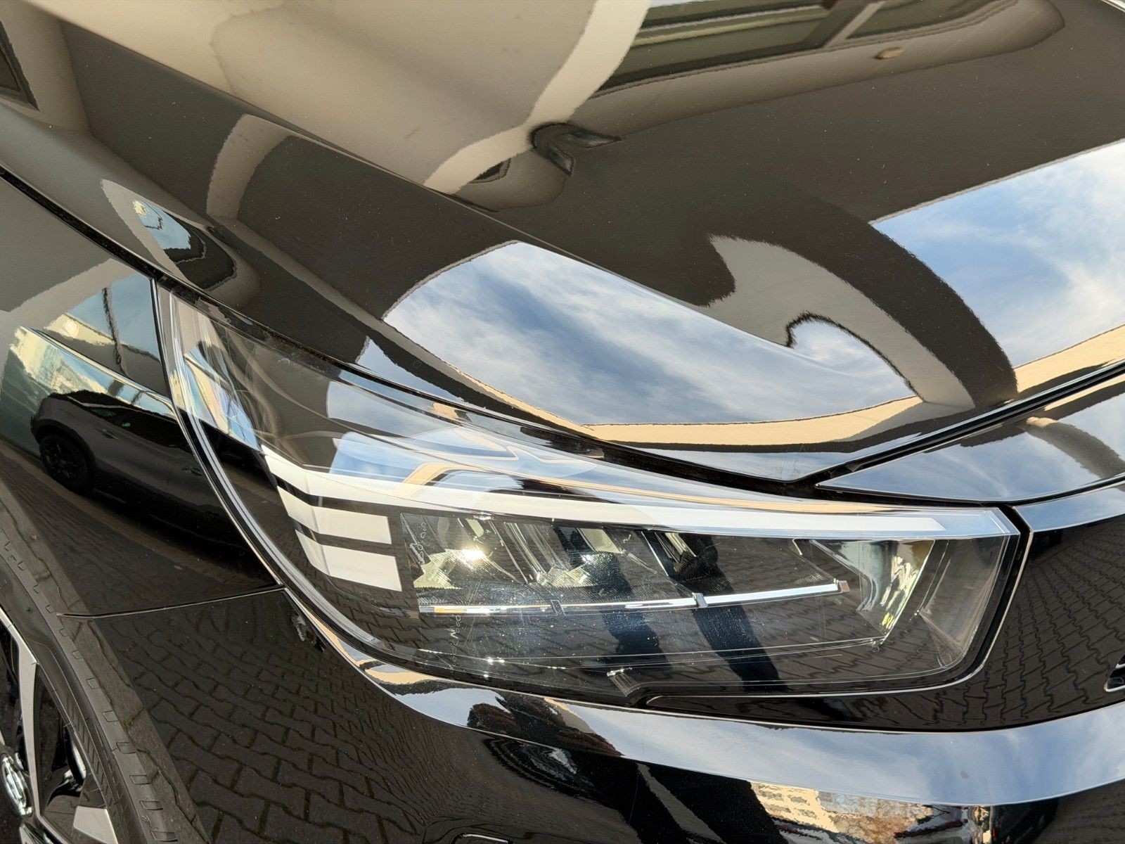 Fahrzeugabbildung Opel Corsa F Edition 110PS Hybrid Automatik/LED!