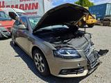 Audi  A4 Limousine Ambiente 1.8 T Benzin UNFALLWAGEN - Autos mit Allradantrieb bis 2.500 Euro