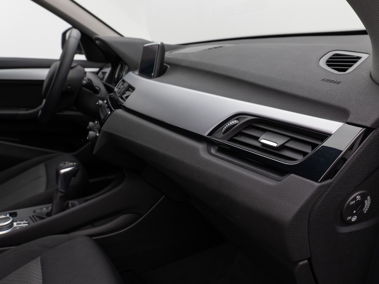Fahrzeugabbildung BMW X1 xD25e Parkassist DAB Navi Geschwindigkeitsreg