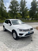 Volkswagen VW Touareg 3.0 TDI SUV Sehr Gepflegt Volks... - VW Touareg Gebrauchtwagen in Frankfurt