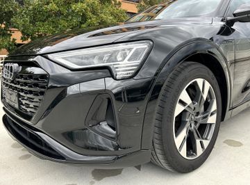 Audi Q8 e-tron - 11