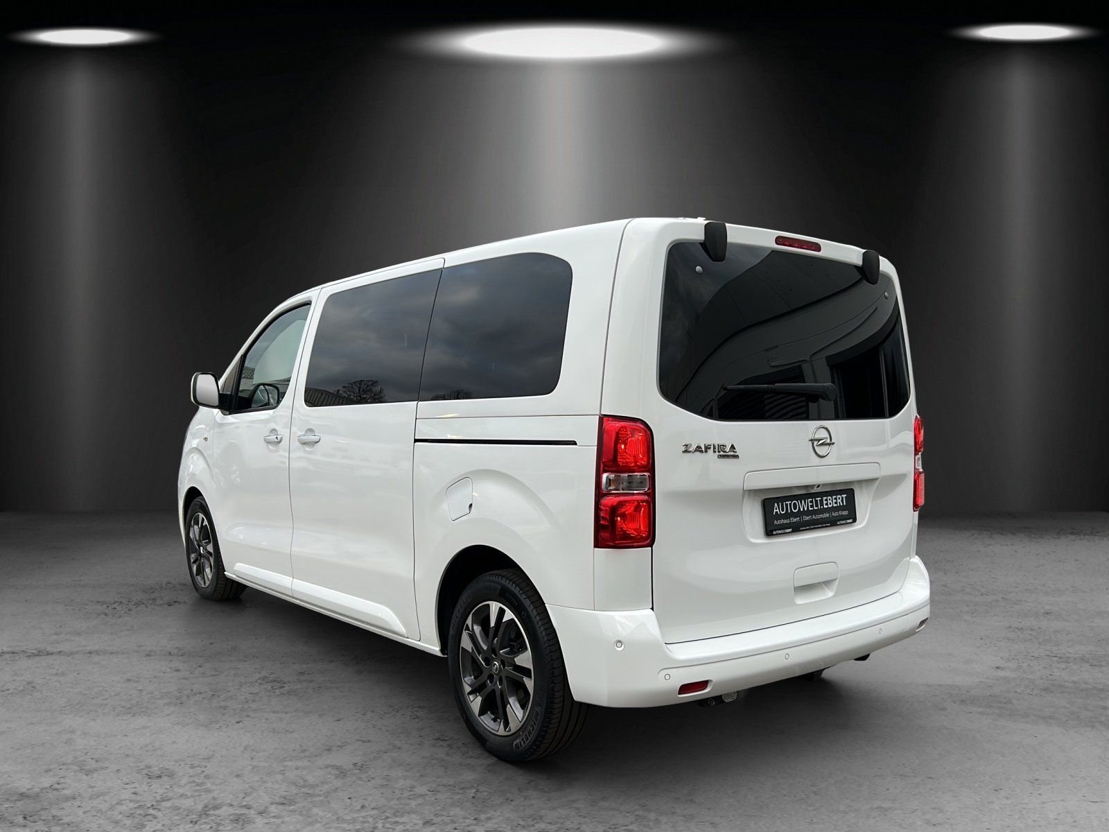 Fahrzeugabbildung Opel Zafira Life 2.0 D M Tourer (L2)/KAMERA/ACC/AHK/