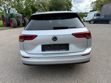 Volkswagen Golf - 5