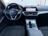 BMW 330 d xDrive Navi Keyless Driving Prof. Virtual - BMW 330 mit Diesel-Antrieb: Kombi, 330xd