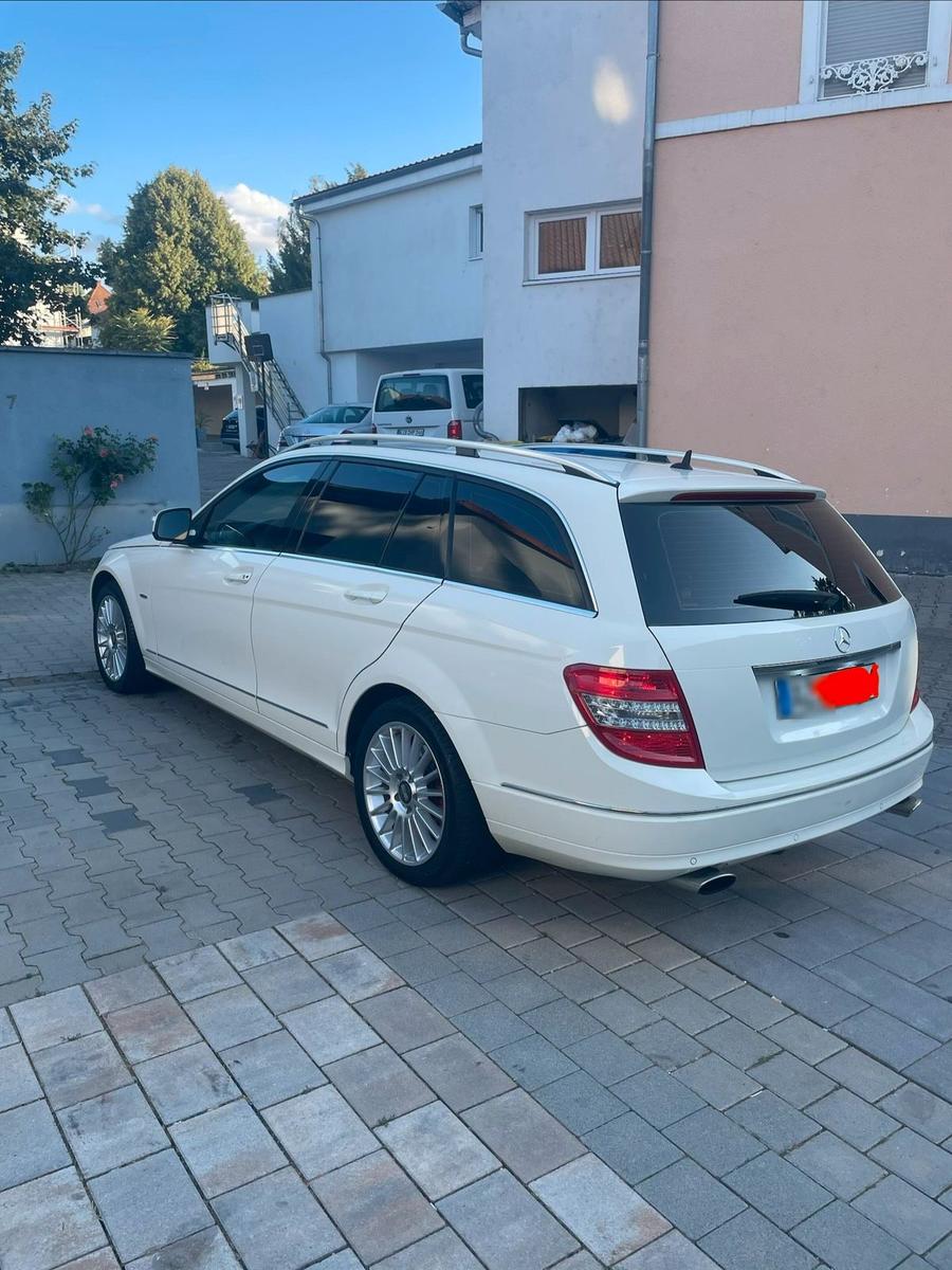 Mercedes-Benz C320 2008 — engine 224 HP (165kW)