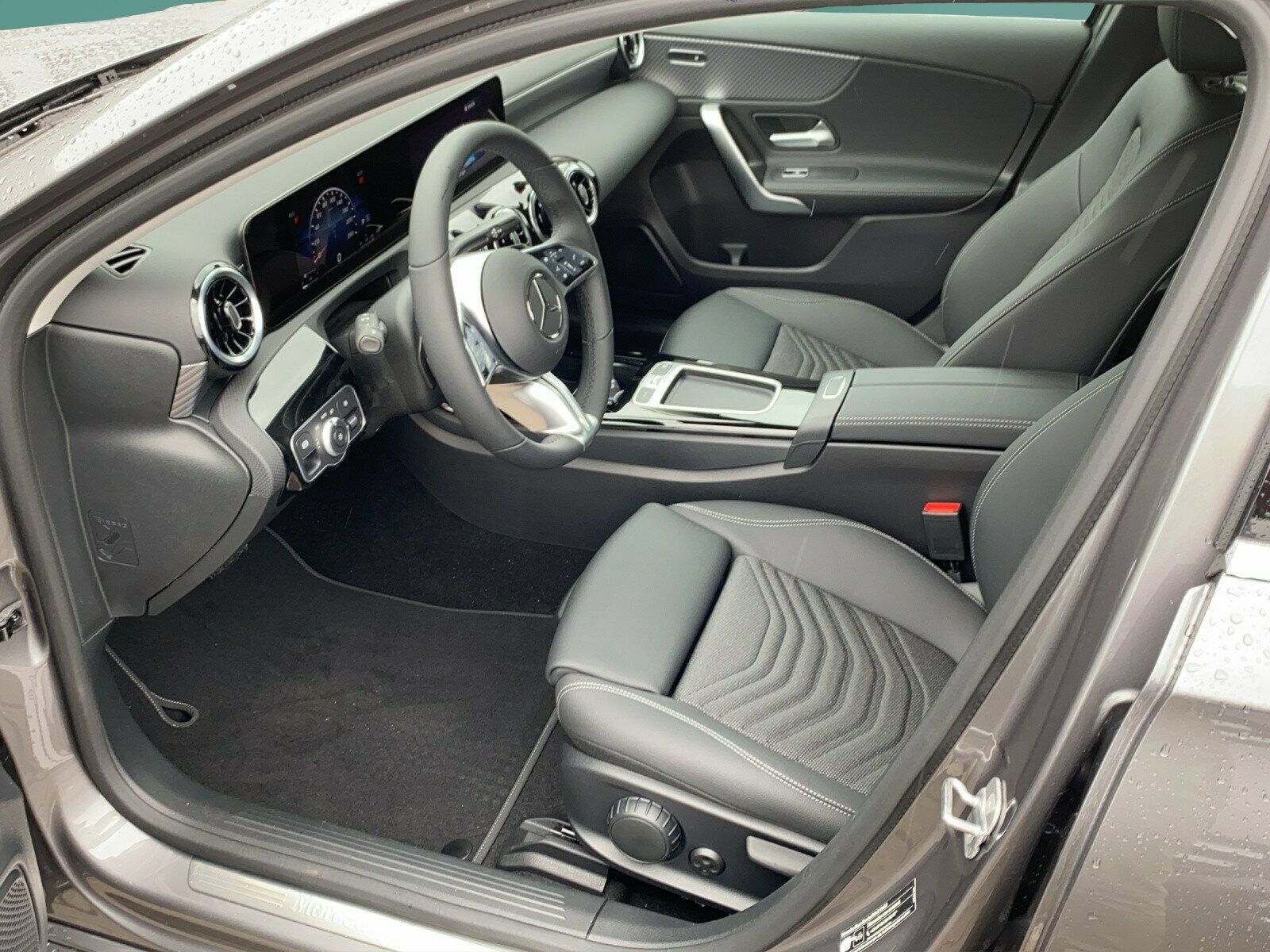 Mercedes-Benz A 200 d PROGRESSIVE KAM SHZ TEMPO SPUR BREMS LED foto 10