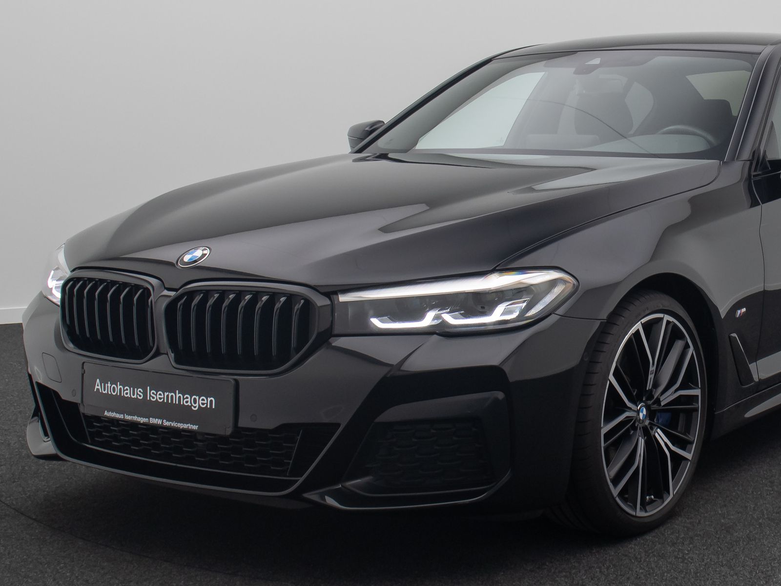 Fahrzeugabbildung BMW 530d M Sport Kamera DAB HiFi 4Klima Alarm 20Zoll