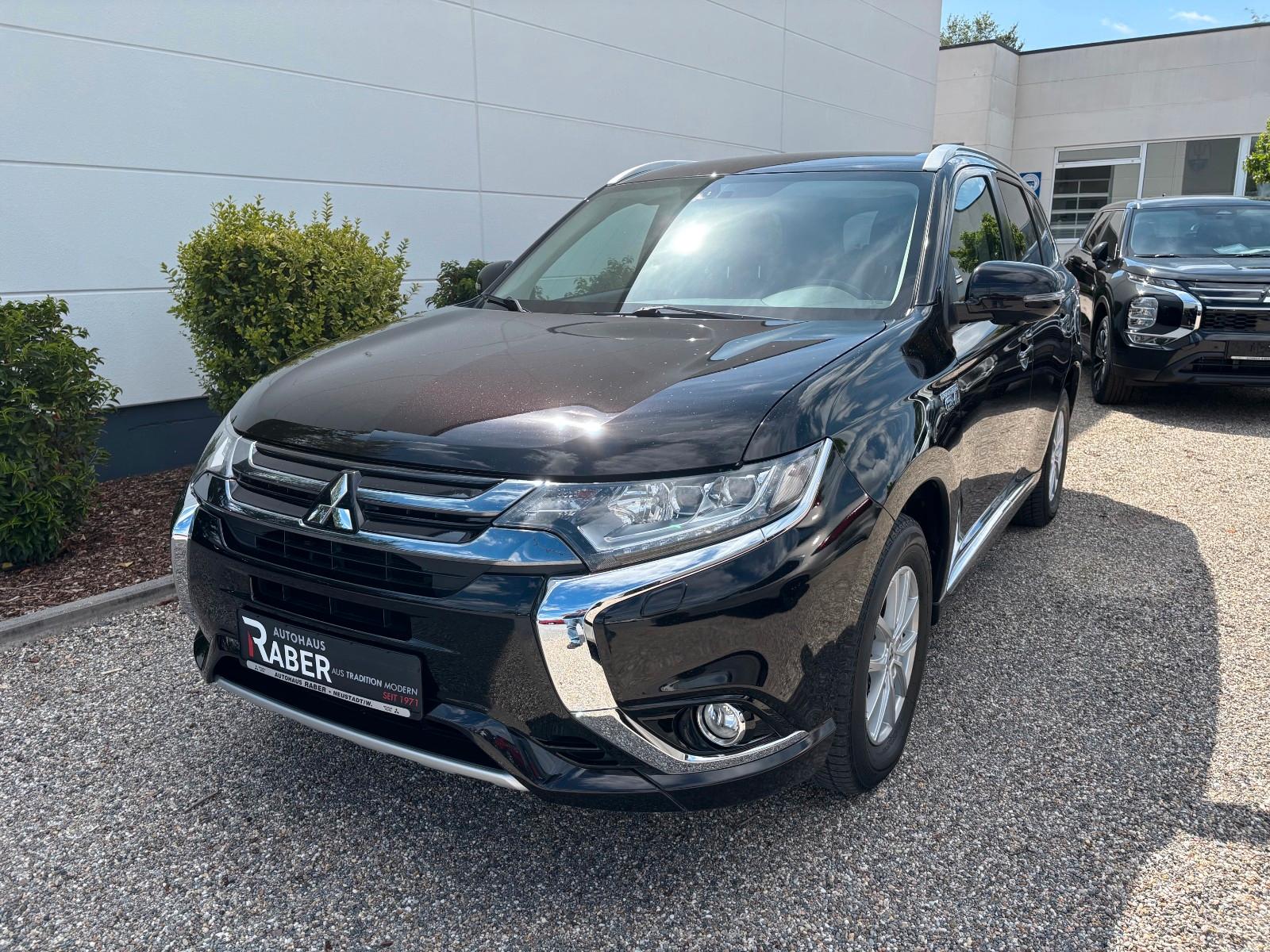 Mitsubishi Outlander PHEV Plus 4WD