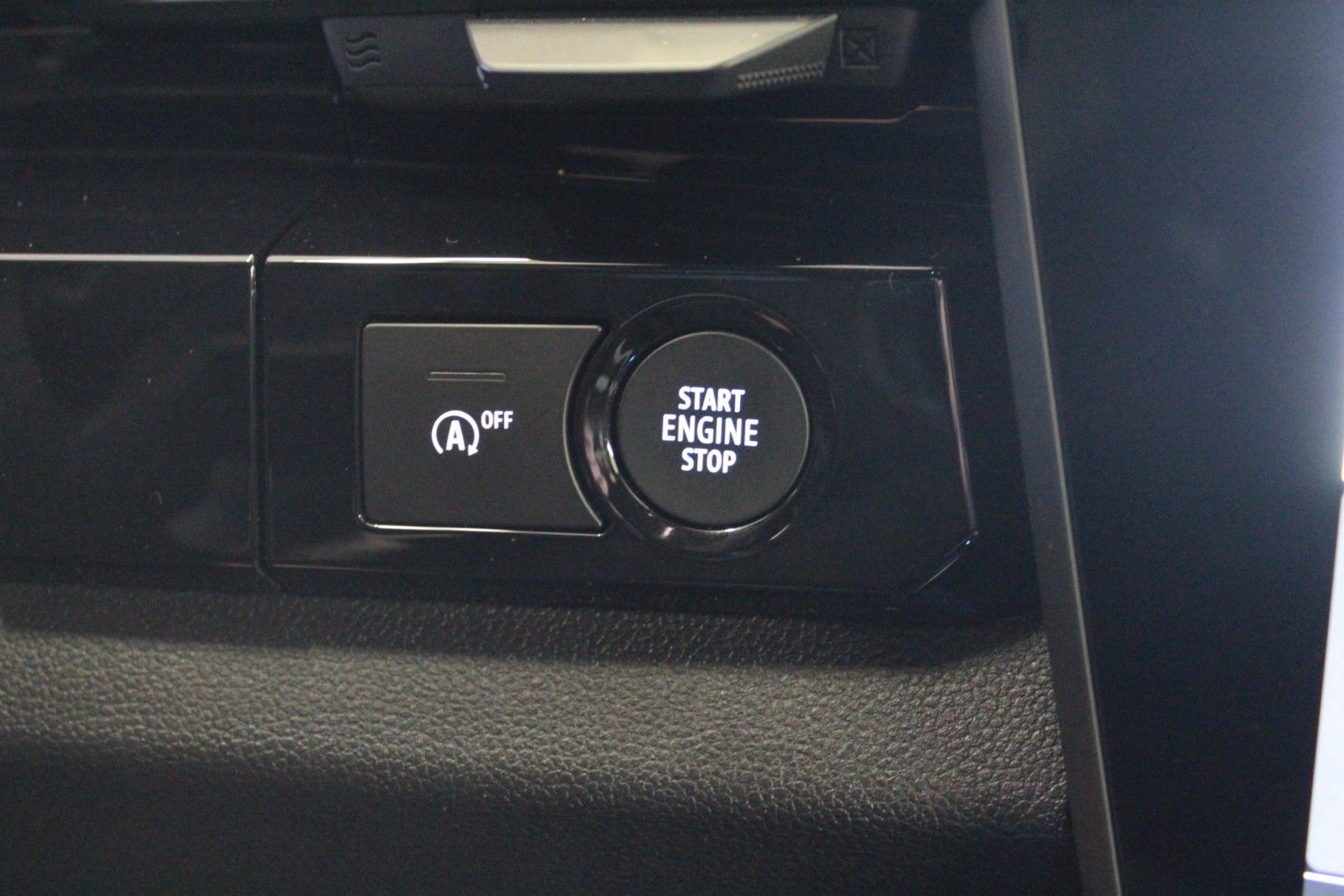 Fahrzeugabbildung Renault Austral Mild Hybrid 160 Techno Automatik*15123*