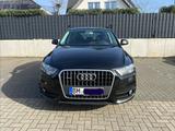 Audi Q3 2.0 TDI 103kW quattro - Schwarz - Audi: Q10