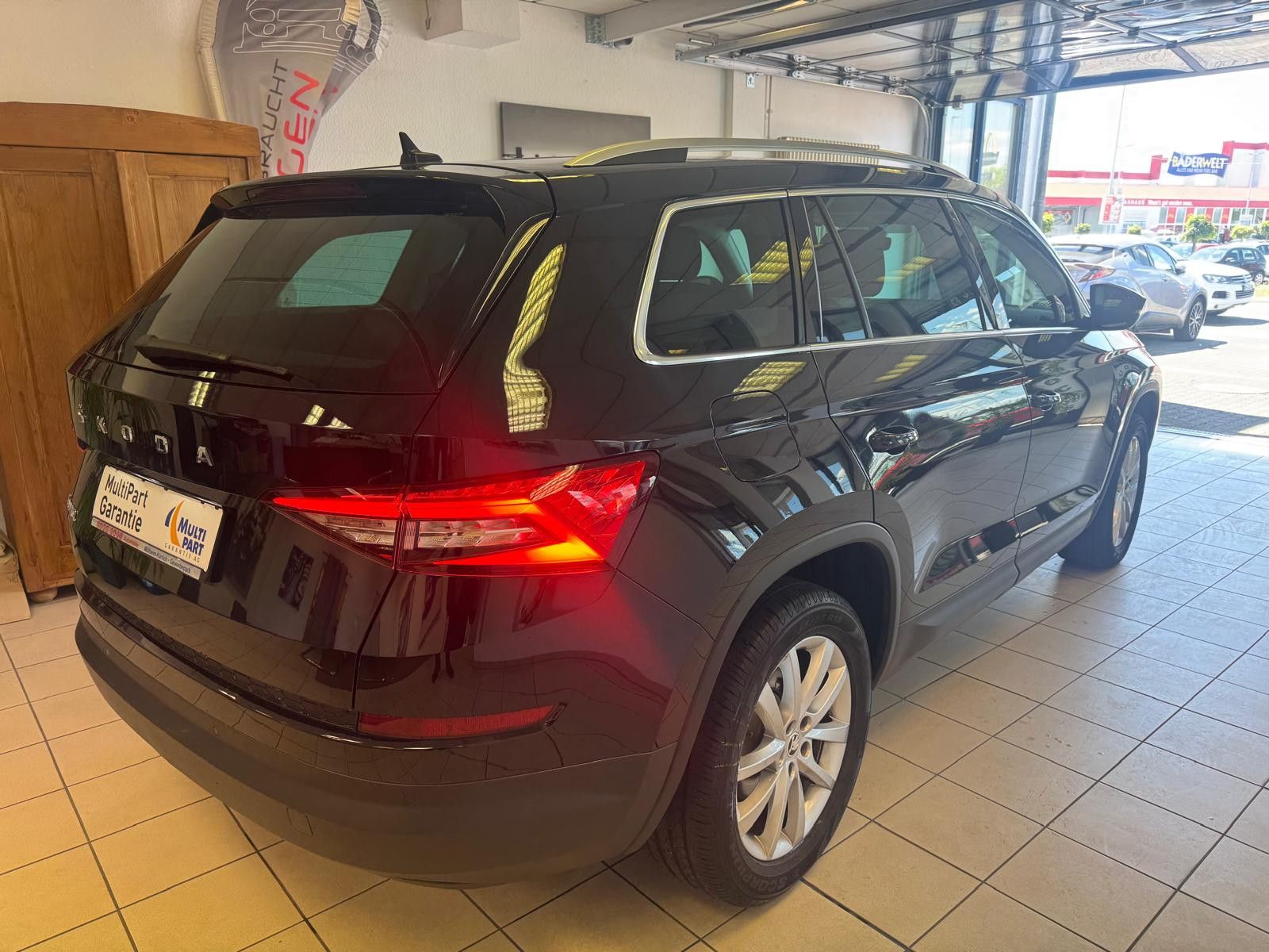 Fahrzeugabbildung SKODA Kodiaq Style  /AHK/1.HAND/SCHECKHEFT/NAVI