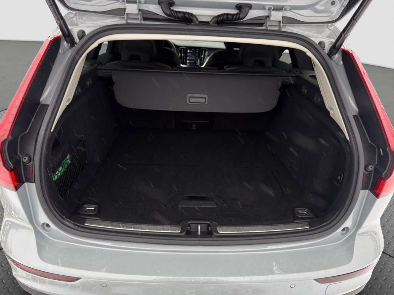 Volvo V60 B4 CC Plus AWD/Leder/Navi/LED/Kam/19Zoll/GJR foto 15